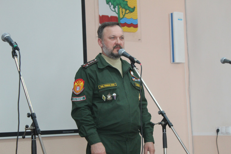 В Омском районе прошли торжественные проводы призывников на военную службу.